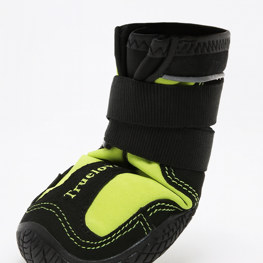 Waterproof Dog Boots – Anti-Slip, Reflective and Protective Shoes for Dogs